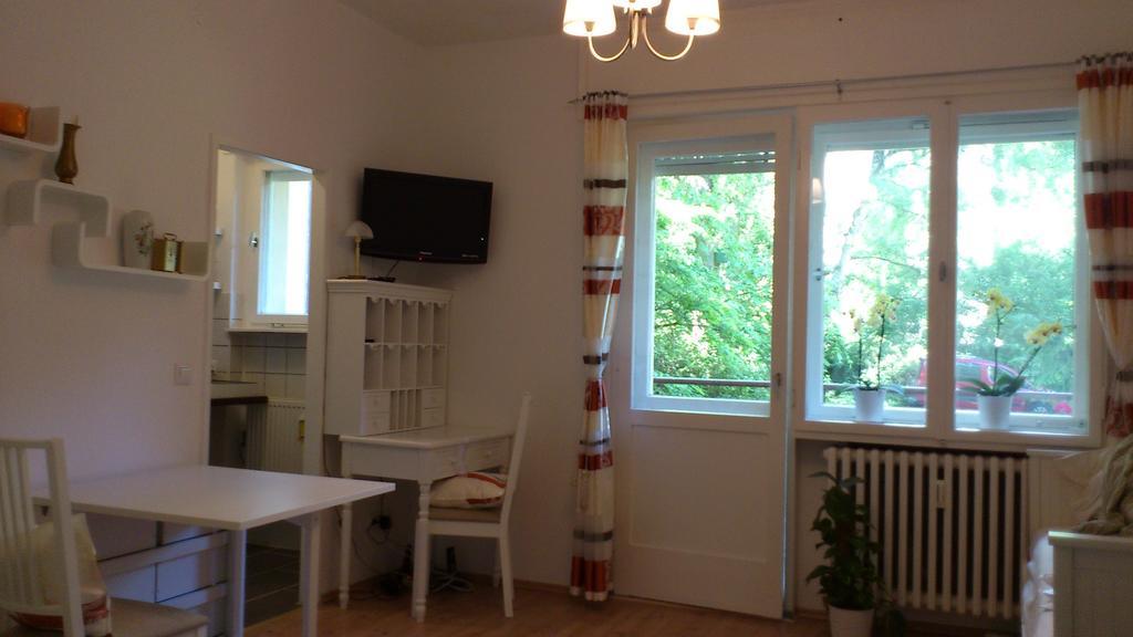Green Oasis Berlijn Kamer foto